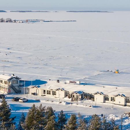 Hotel Lokkilinna Kalajoki Exteriör bild